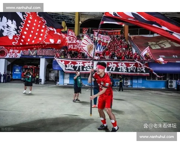核心球员伤退离场引发赛场风云突变与球队命运转折的关键时刻全景纪实